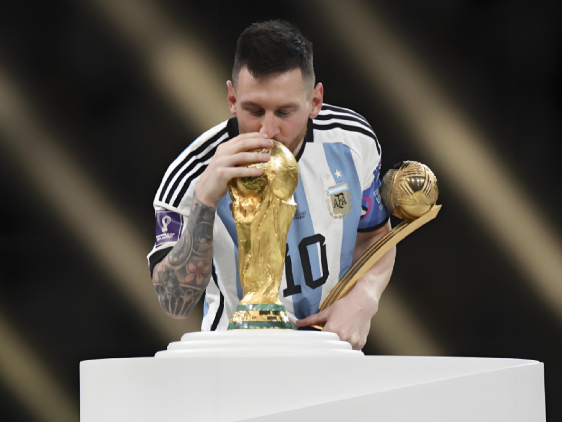 lux ：我从未设想过能以13-0的比分晋级Major