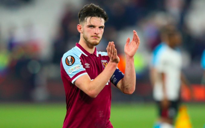 恭喜Yagao夺得年度最佳中单：你值得一切褒奖