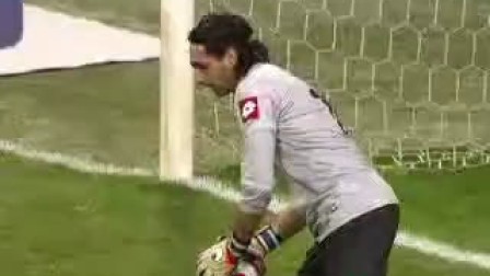 RA群访 Assum：这个版本那种奇怪的英雄太多了，所以有很多变数